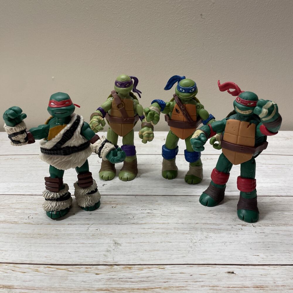 Teenage Mutant Ninja Turtles TMNT Action Figures Lot of 4 Viacom Toys
